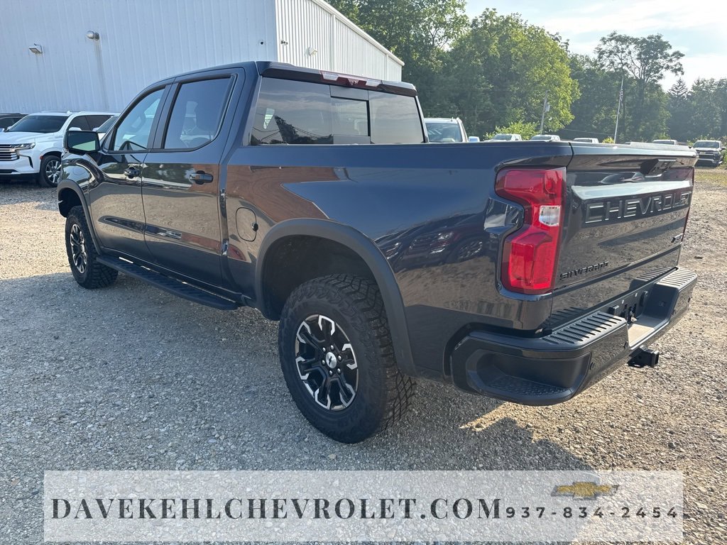 Used 2023 Chevrolet Silverado 1500 ZR2 image 4