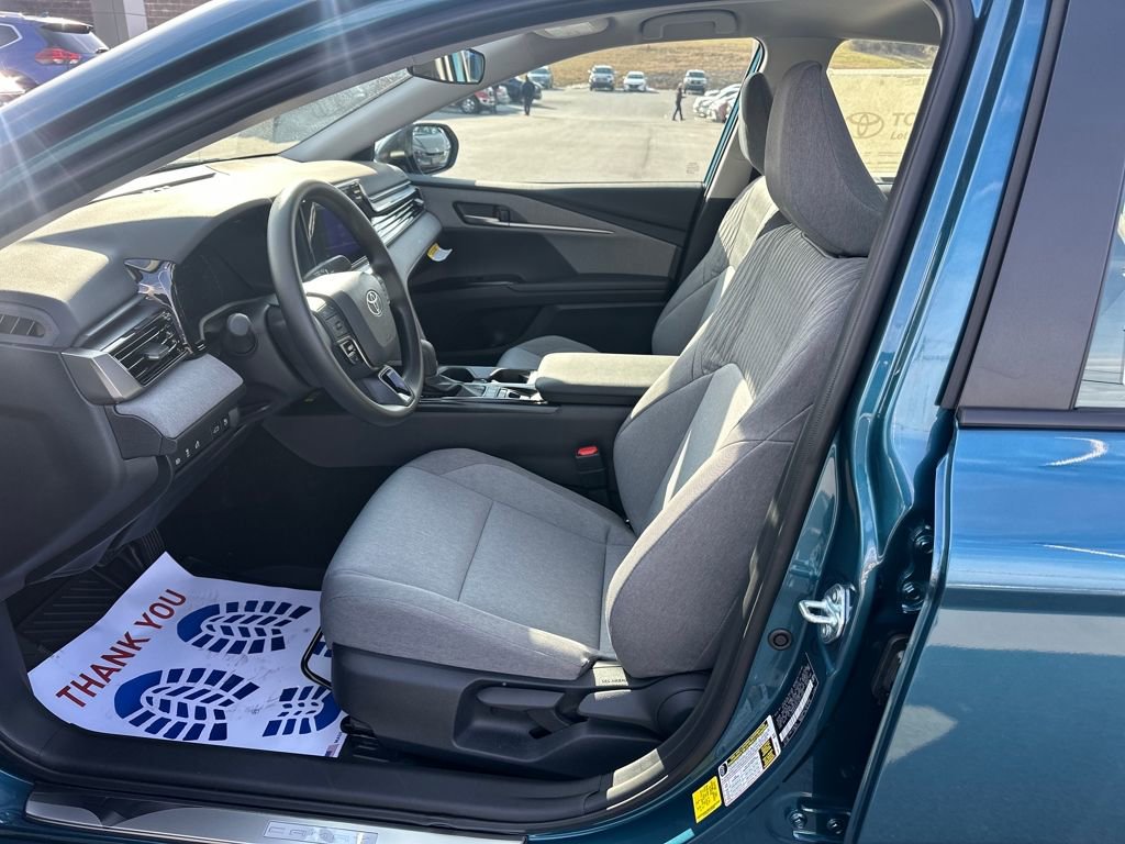 New 2026 Toyota Camry LE image 9