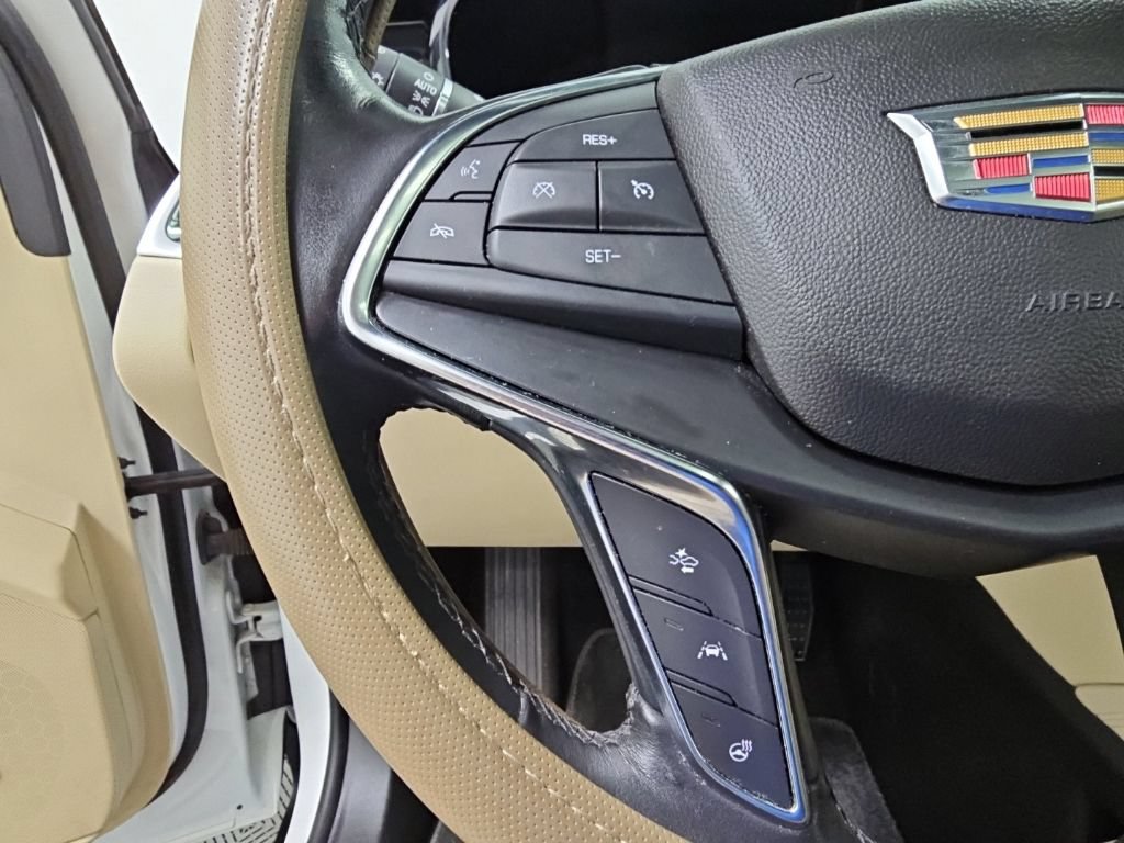 Used 2019 Cadillac XT5 Premium Luxury FWD image 25