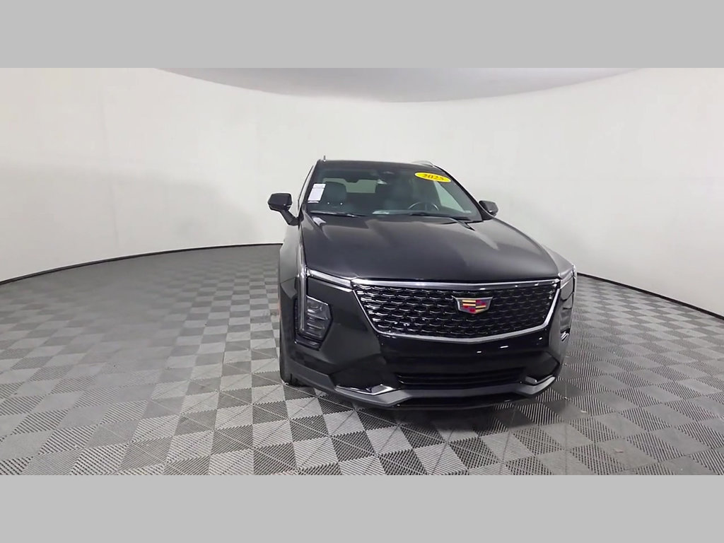 Used 2025 Cadillac XT4 Premium Luxury FWD image 52