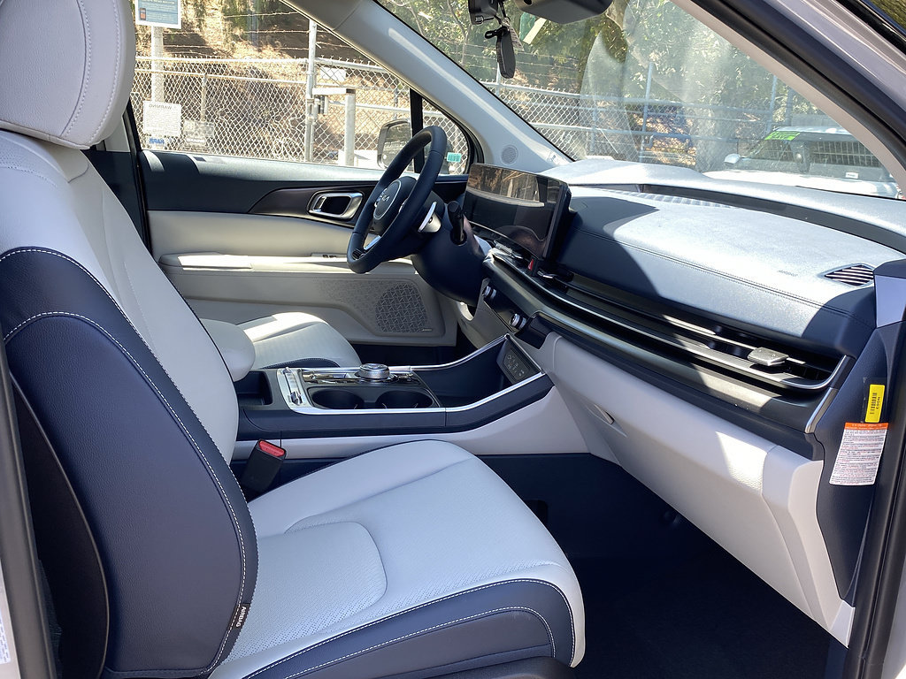 New 2026 Kia Carnival SX Prestige FWD image 25