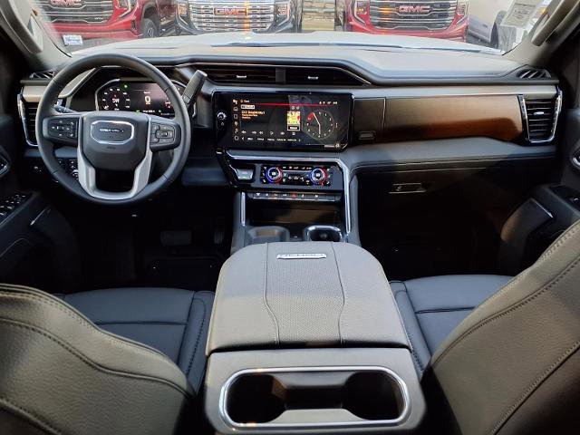 New 2026 GMC Sierra 3500 Denali w/ Denali Reserve Package image 4