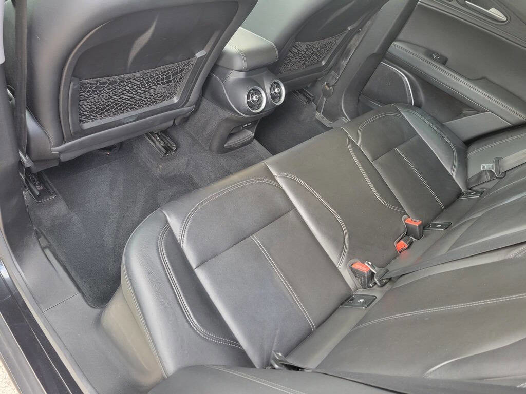 Used 2019 Alfa Romeo Stelvio Sprint w/ Nero Edizione image 36