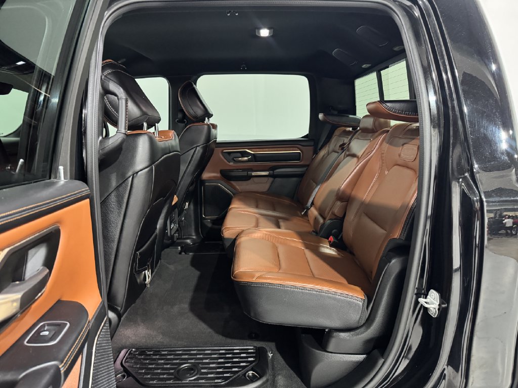 Used 2022 RAM 1500 Limited w/ Body-Colour Bumper Group AWD/4WD image 18