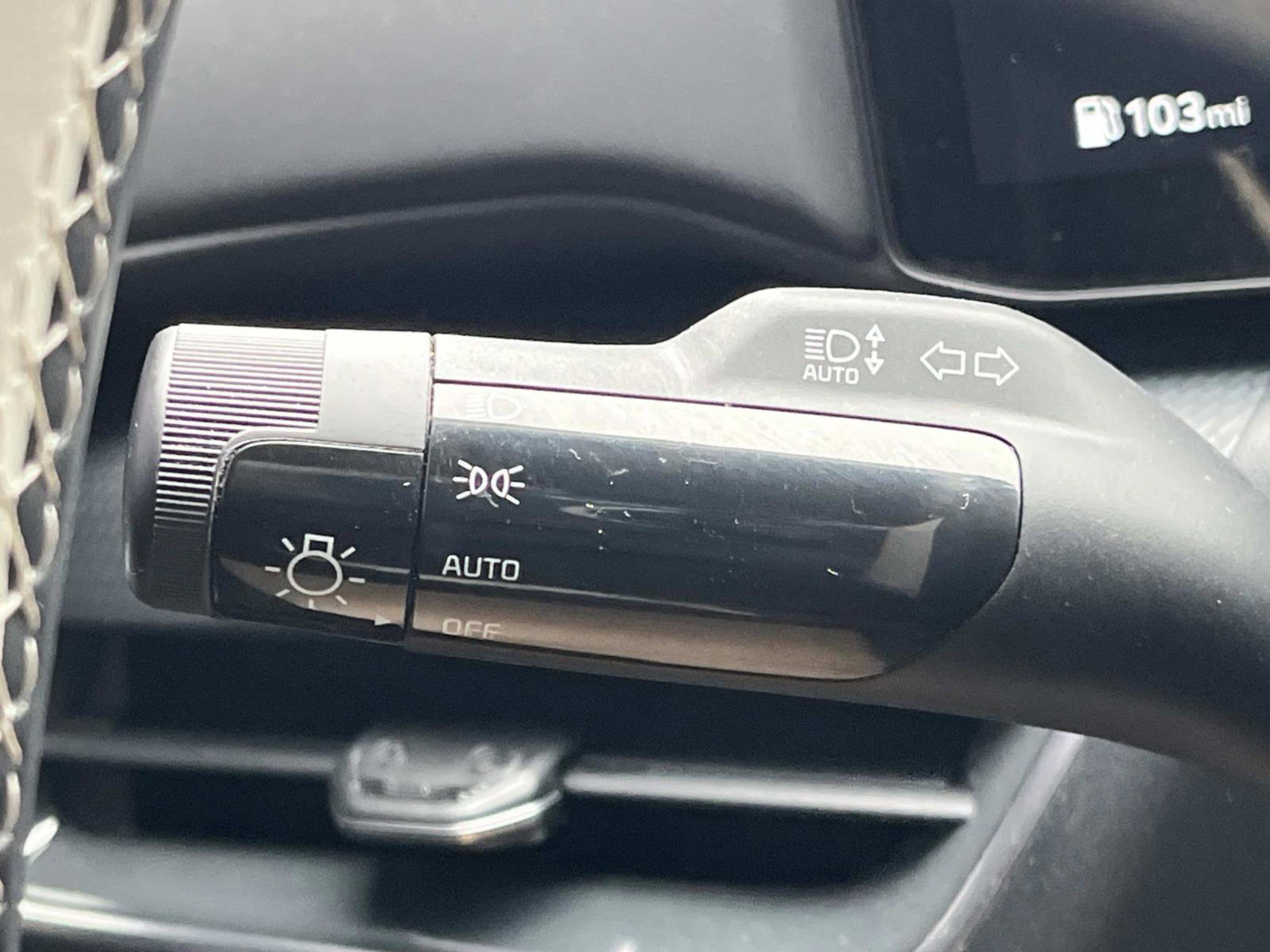 Used 2025 Kia K4 GT-Line image 37