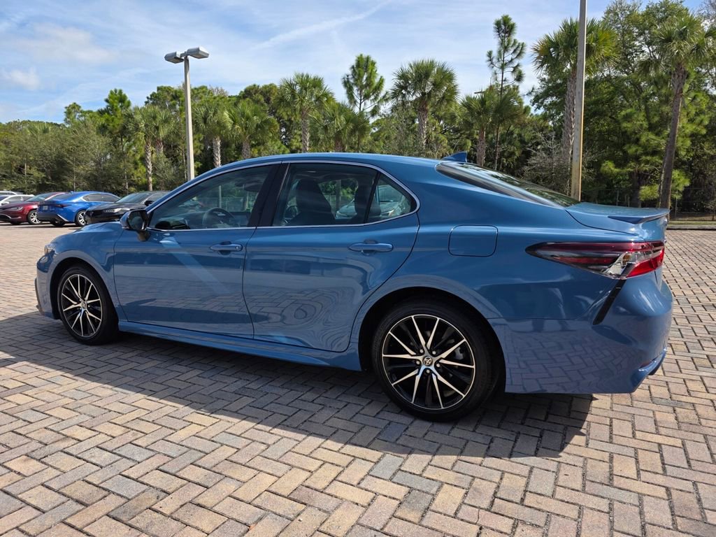 Certified 2024 Toyota Camry SE w/ Convenience Package image 9
