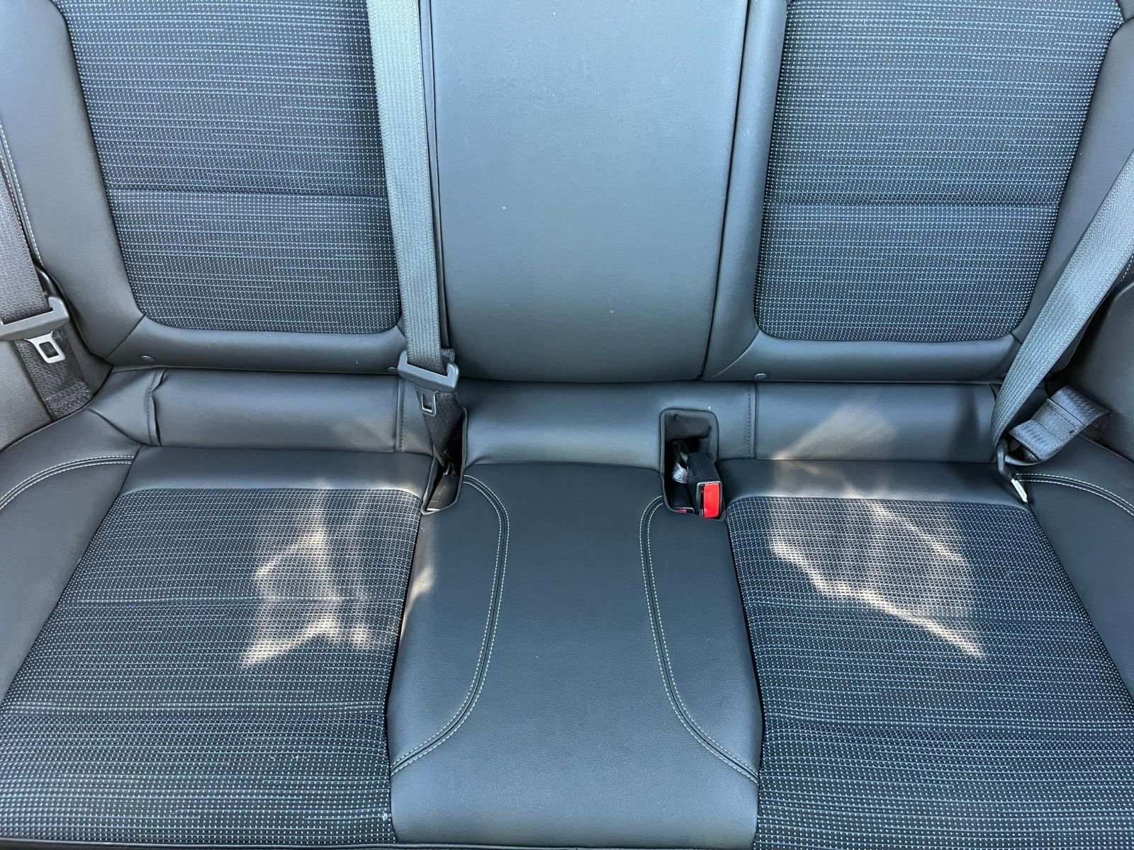 Used 2025 Buick Envista Preferred image 37