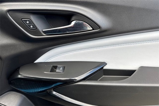 Used 2025 Chevrolet Trax LT w/ Driver Confidence Package image 21