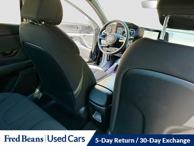 Used 2026 Hyundai Elantra SEL FWD image 28