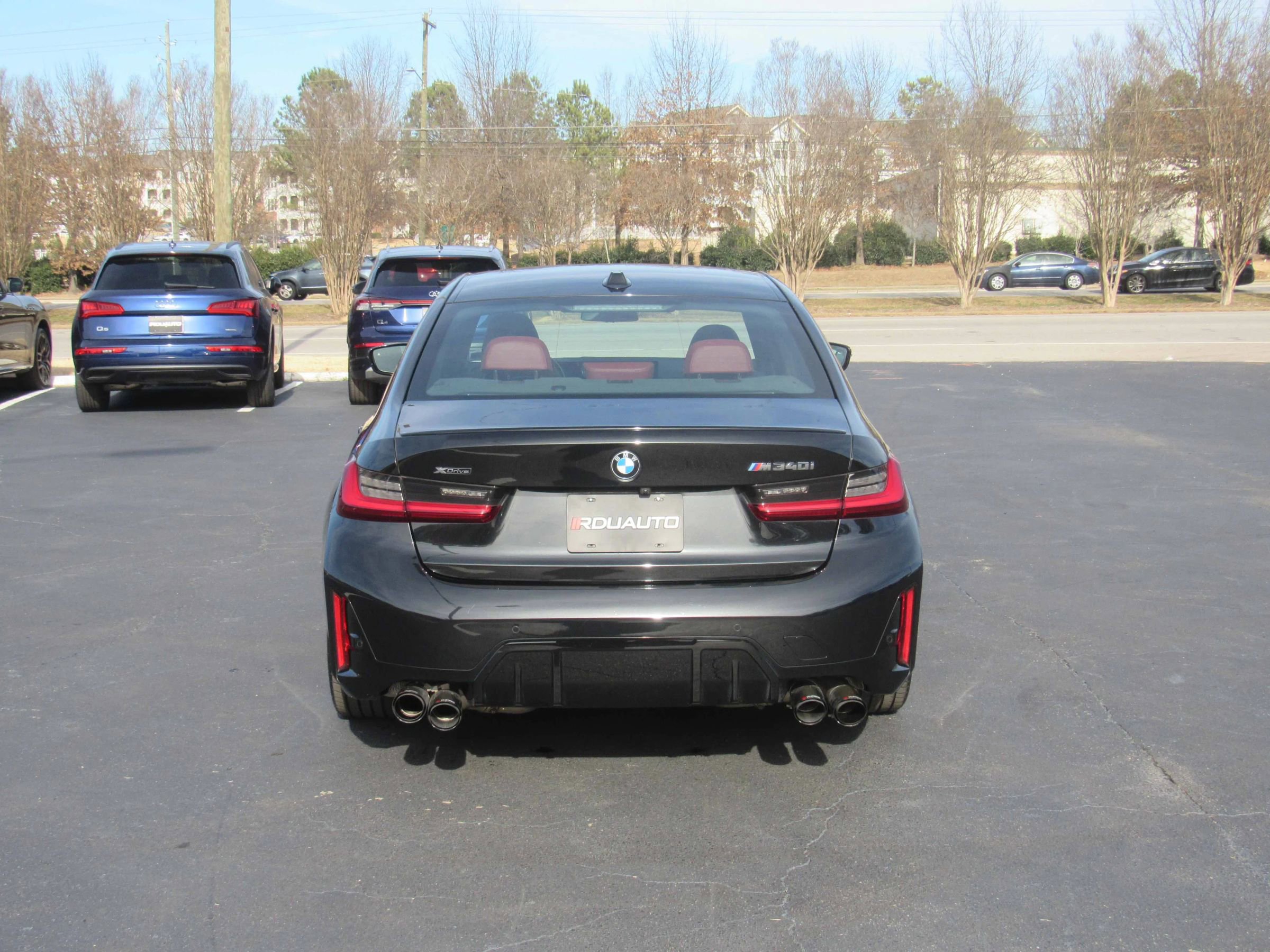 Used 2024 BMW M340i xDrive w/ Driving Assistance Package image 11