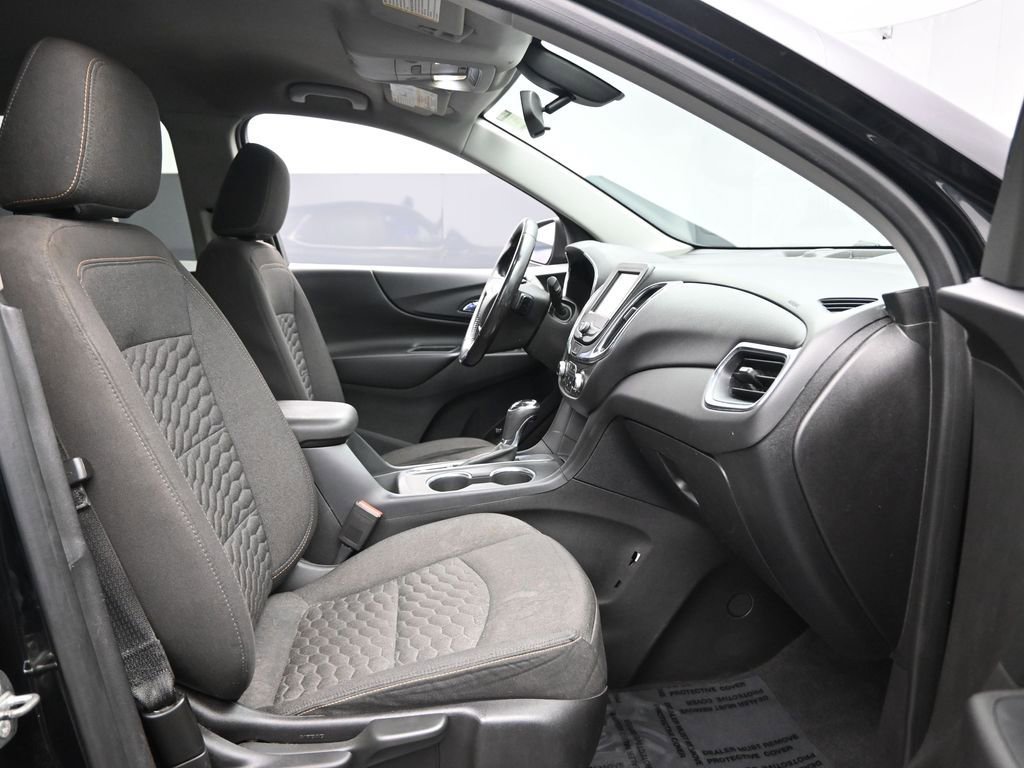 Used 2018 Chevrolet Equinox LT image 32