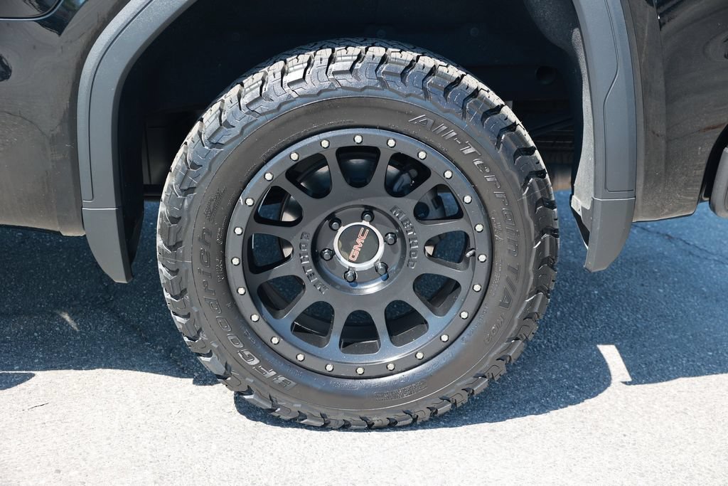 Used 2020 GMC Sierra 1500 Elevation w/ Elevation Value Package AWD/4WD image 13