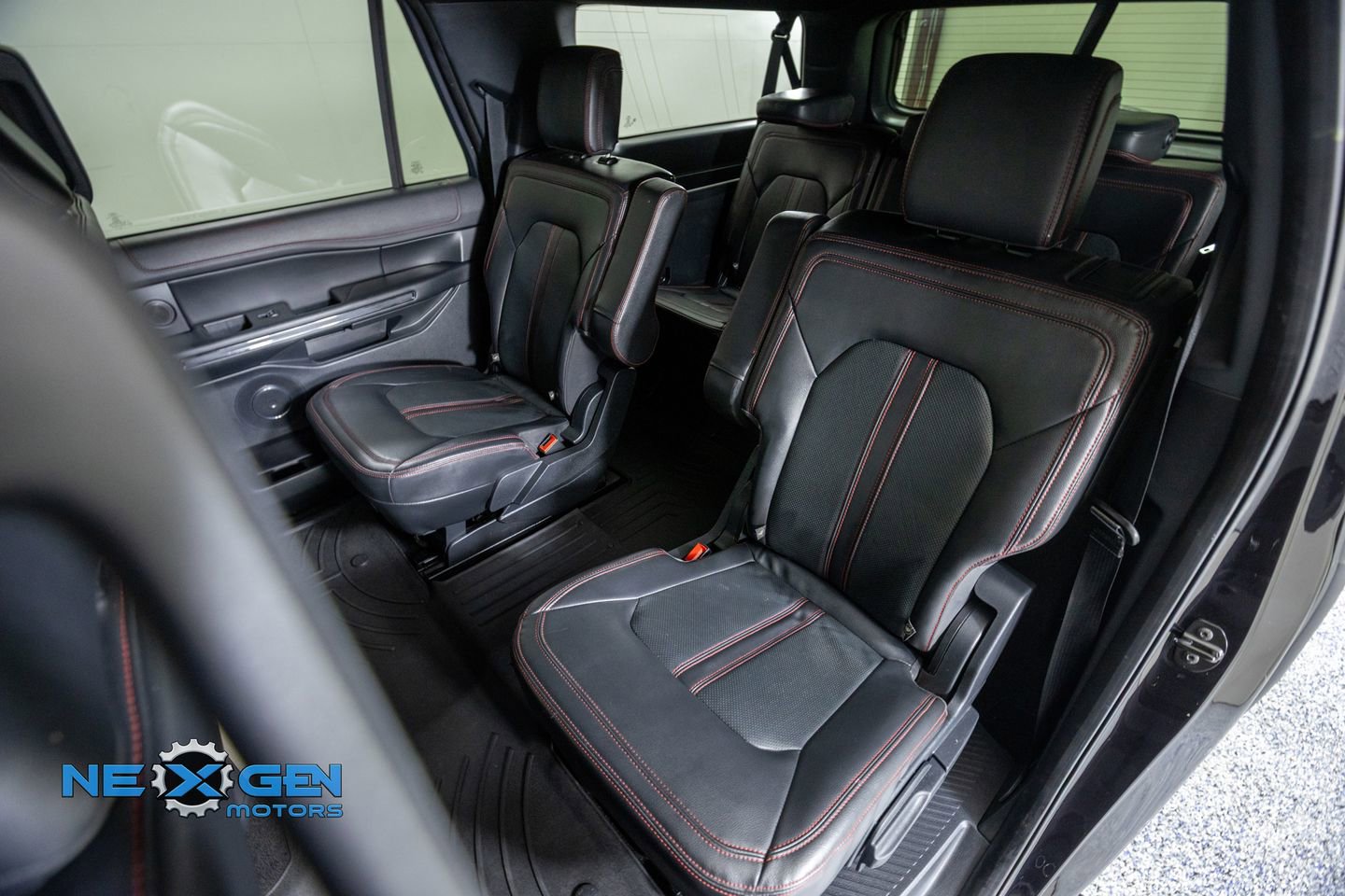 Used 2023 Ford Expedition Max Limited AWD/4WD image 34