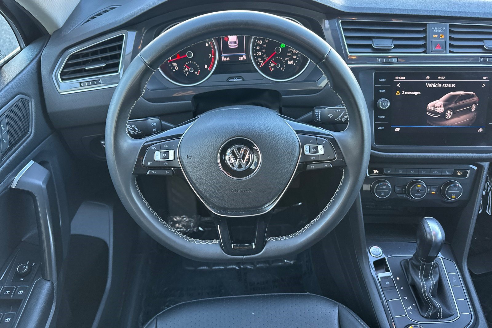Used 2021 Volkswagen Tiguan SE AWD/4WD image 29