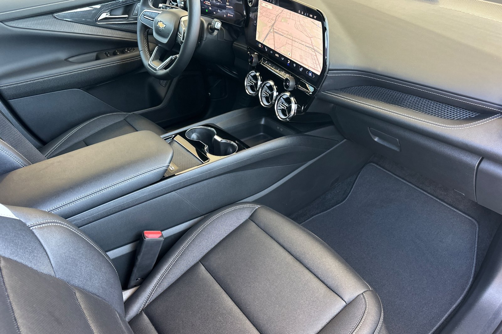 New 2026 Chevrolet Blazer EV LT FWD image 16