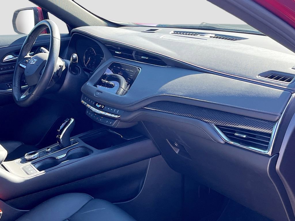 Used 2023 Cadillac XT4 Sport FWD image 30