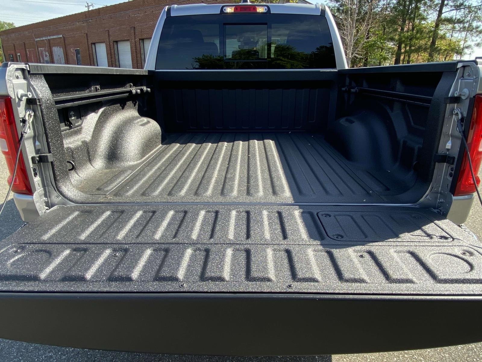 New 2025 RAM 1500 Laramie image 12