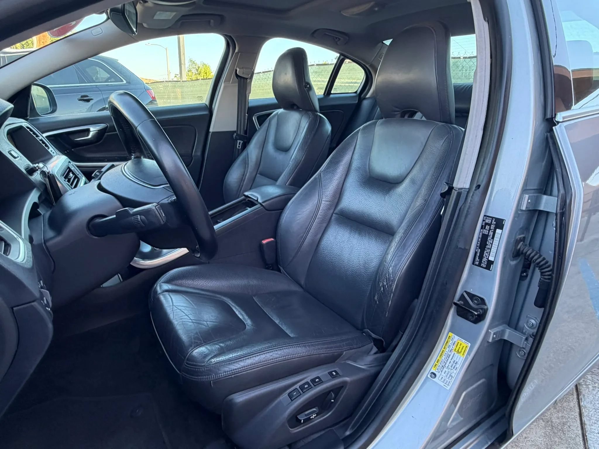 Used 2011 Volvo S60 T6 AWD/4WD image 10