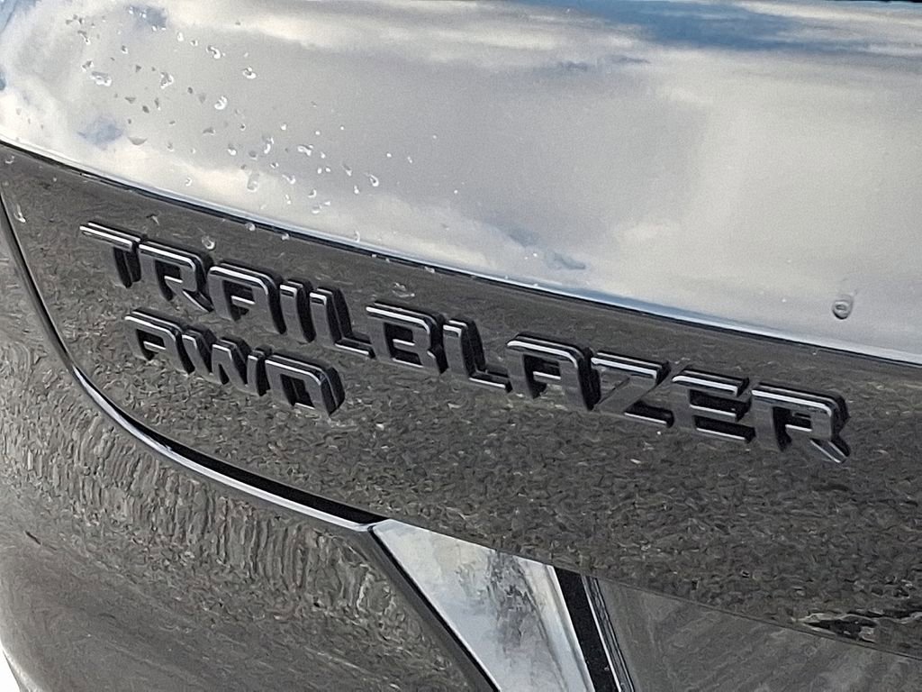 New 2026 Chevrolet TrailBlazer RS w/ Convenience Package AWD/4WD image 5