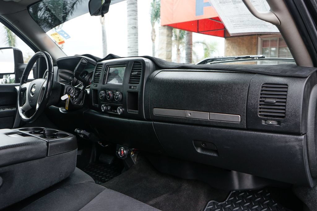 Used 2010 Chevrolet Silverado 2500 LT RWD image 36