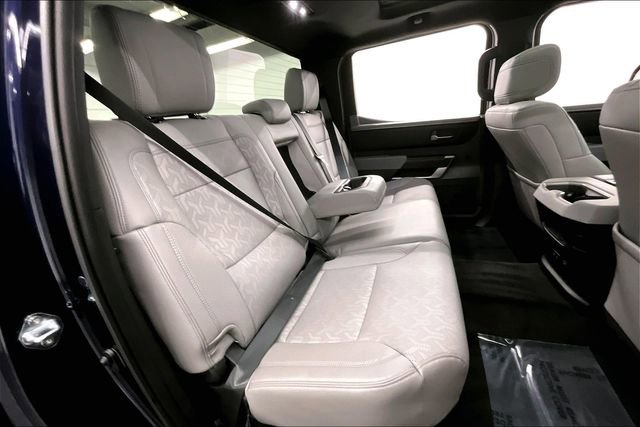 Used 2025 Toyota Tundra Limited image 24