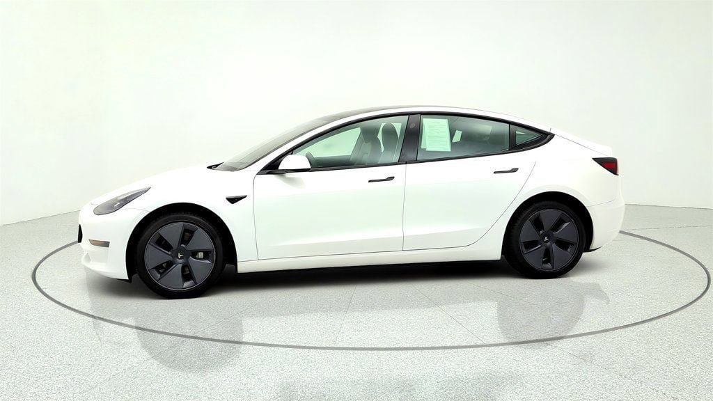 Used 2021 Tesla Model 3 Standard Range Plus RWD image 8