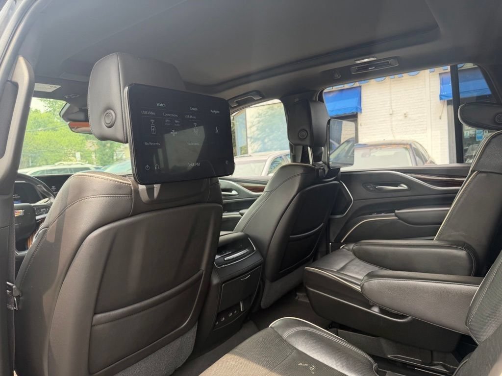Used 2021 Cadillac Escalade Premium Luxury w/ Driver Assist Tech Package AWD/4WD image 16