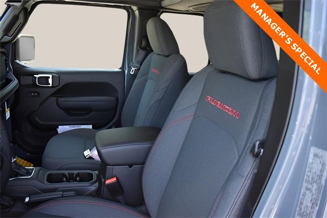 New 2025 Jeep Wrangler Rubicon w/ Technology Group image 12