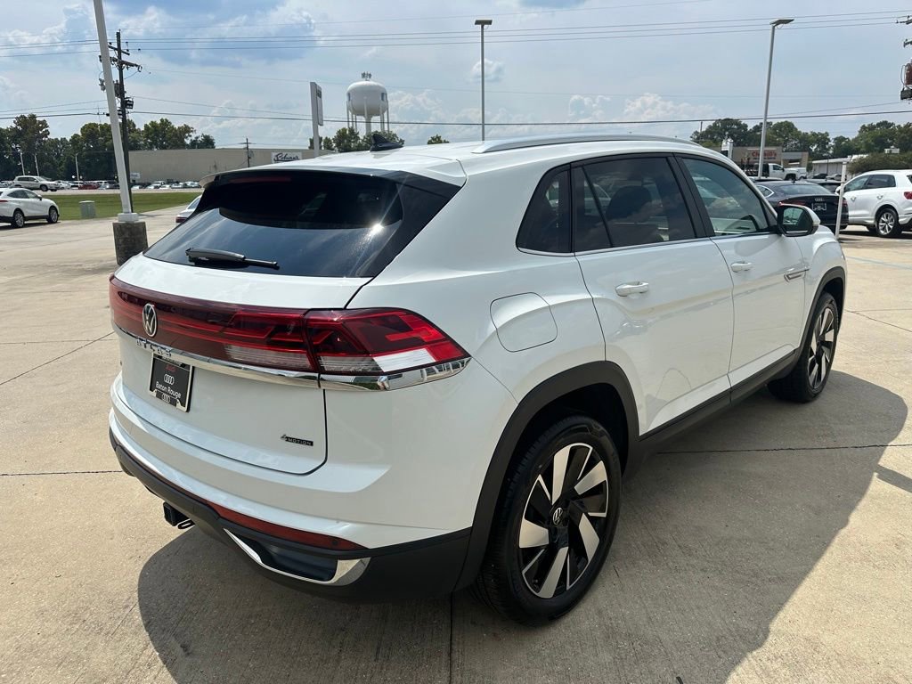 Used 2024 Volkswagen Atlas Cross Sport SE image 5