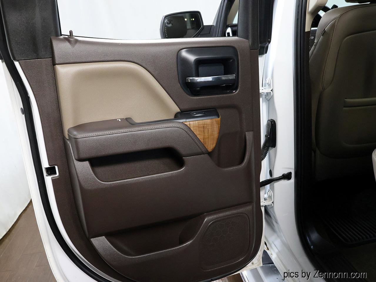 Used 2014 GMC Sierra 1500 SLT w/ Suspension Package, Off-Road image 25