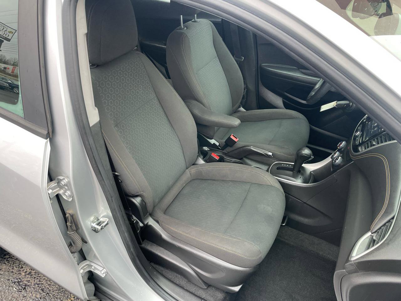 Used 2018 Chevrolet Trax LS AWD/4WD image 29