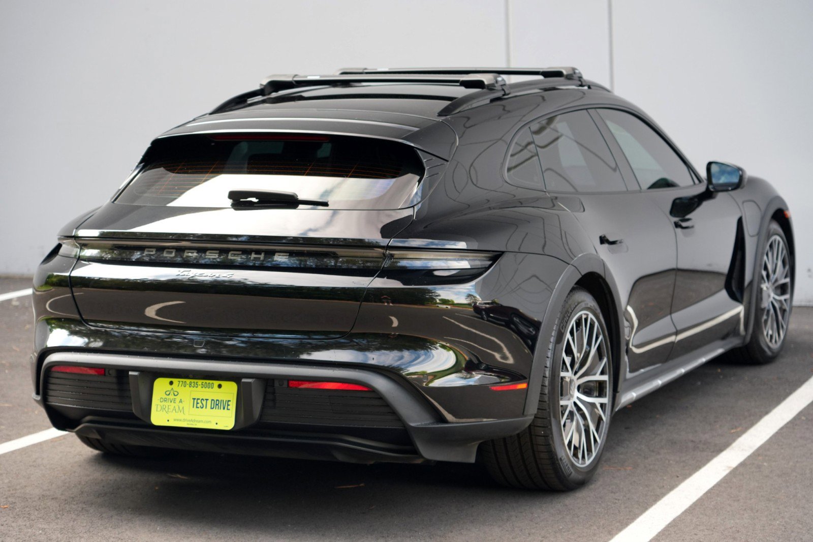 Used 2023 Porsche Taycan 4 Cross Turismo w/ Premium Package AWD/4WD image 52