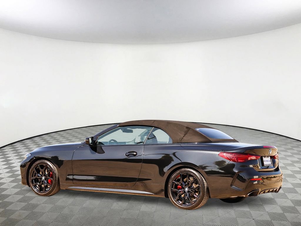 Certified 2025 BMW M440i Convertible w/ Shadowloine Package RWD image 9