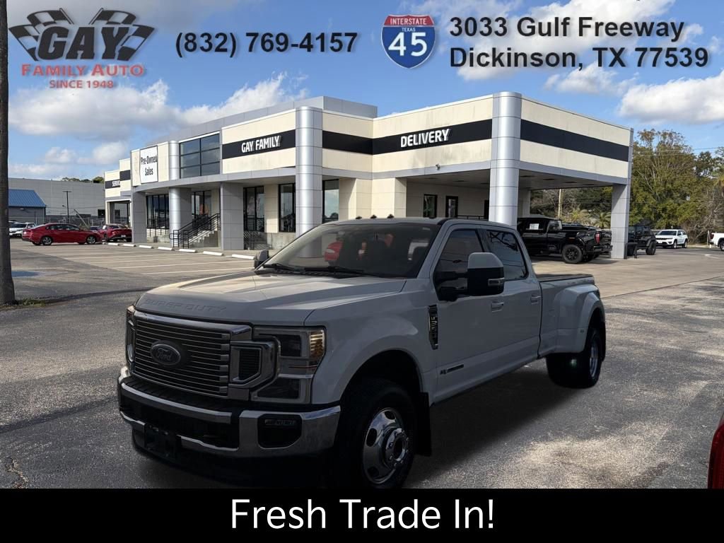 Used 2020 Ford F350 Lariat w/ Lariat Ultimate Package image 3