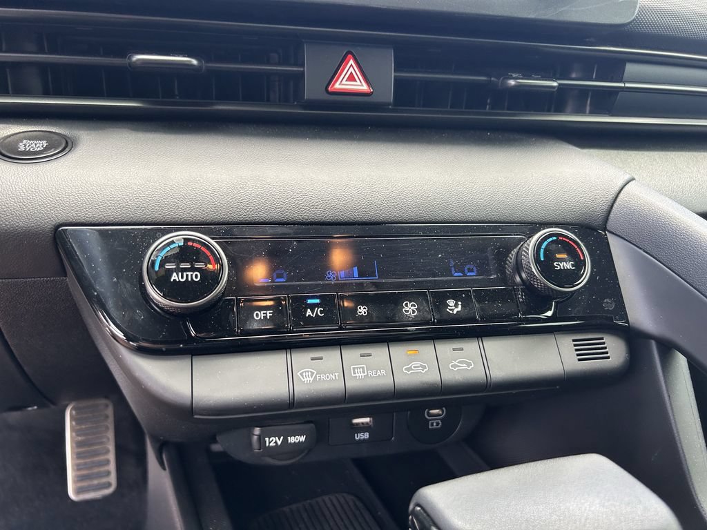 Certified 2025 Hyundai Elantra Sport FWD image 25