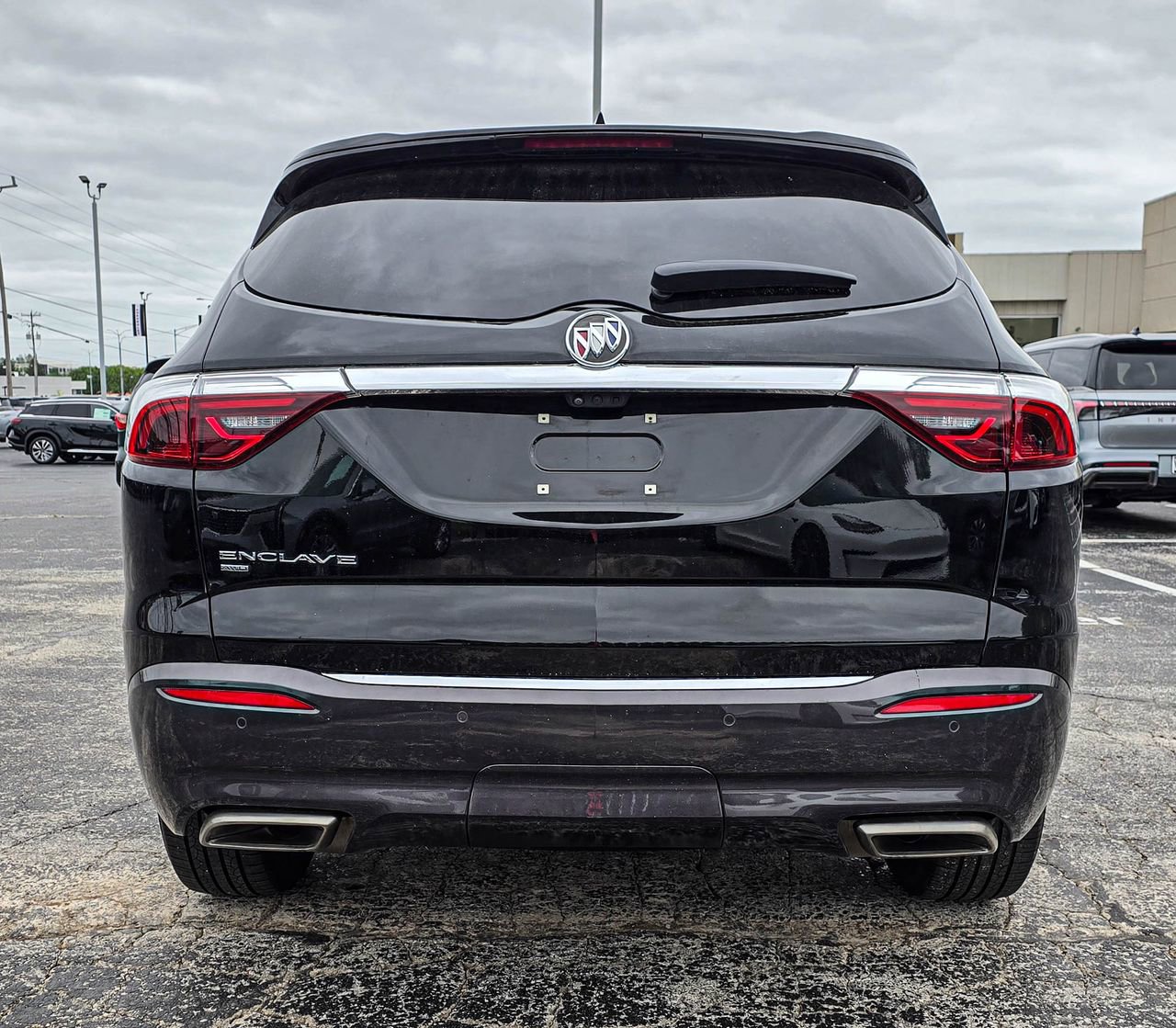 Used 2024 Buick Enclave Premium image 5