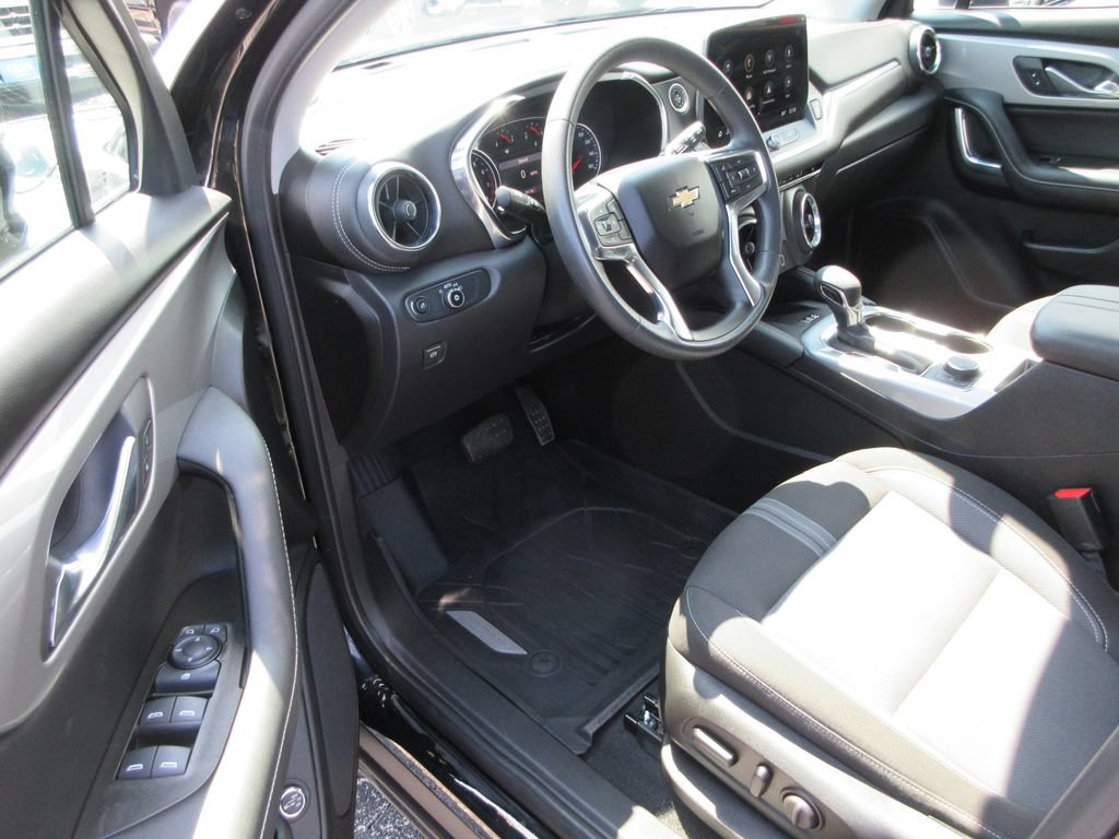 Used 2023 Chevrolet Blazer LT w/ Convenience Package AWD/4WD image 13