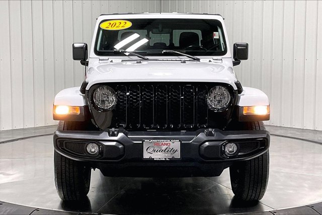 Used 2022 Jeep Gladiator Sport AWD/4WD image 2