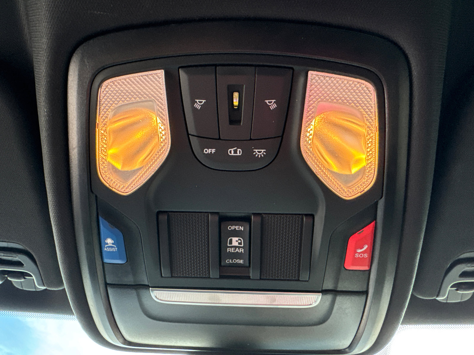 Used 2025 RAM 1500 Big Horn AWD/4WD image 11