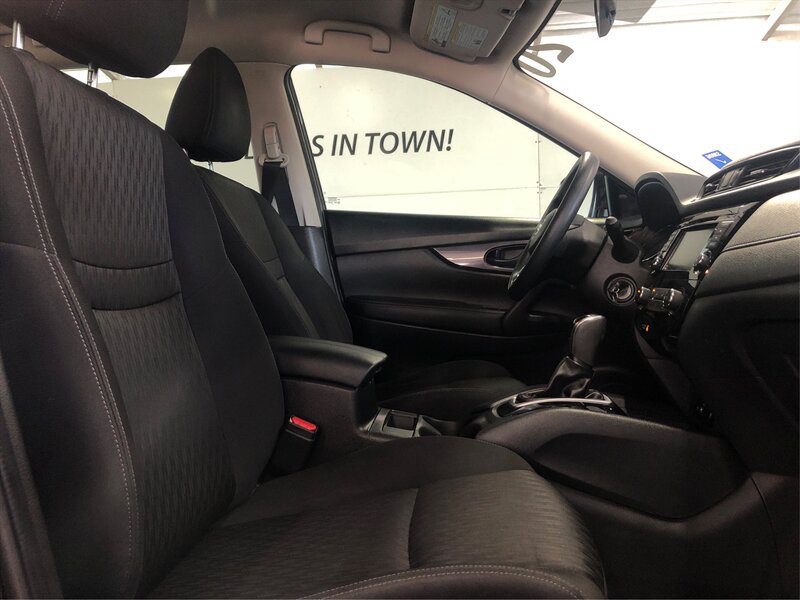 Used 2020 Nissan Rogue S AWD/4WD image 9