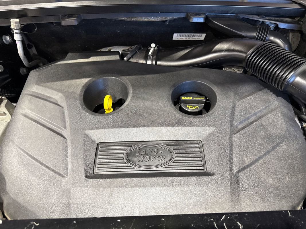 Used 2017 Land Rover Range Rover Evoque SE Premium image 69