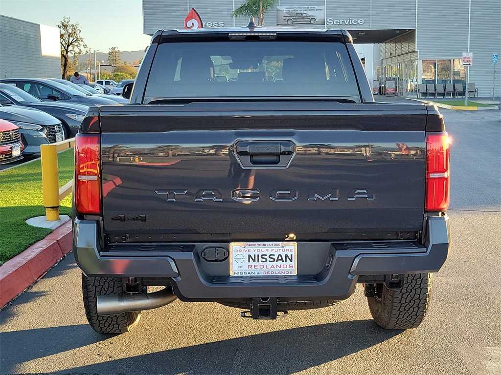 Used 2025 Toyota Tacoma TRD Off-Road image 30