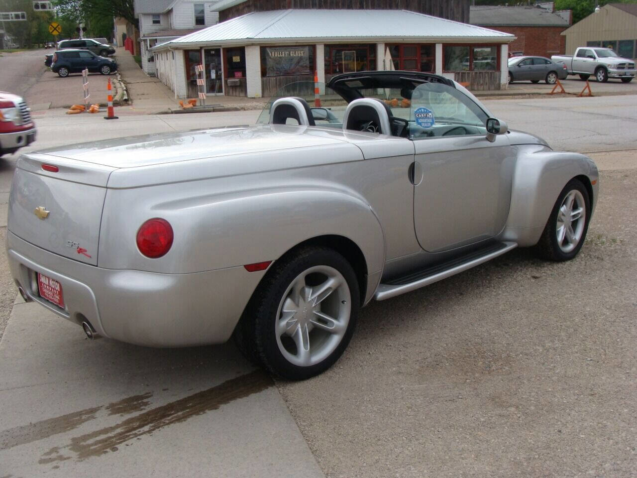 Used 2004 Chevrolet SSR w/ Preferred Equipment Group image 21