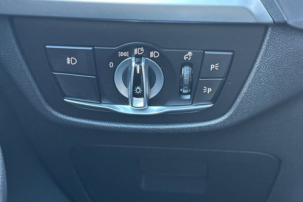 Used 2019 BMW X3 sDrive30i w/ M Sport Package image 31