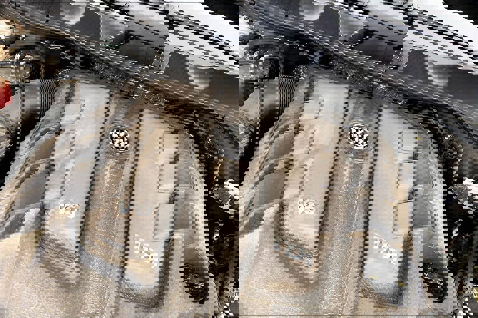 Used 2014 Volkswagen Touareg TDI image 33