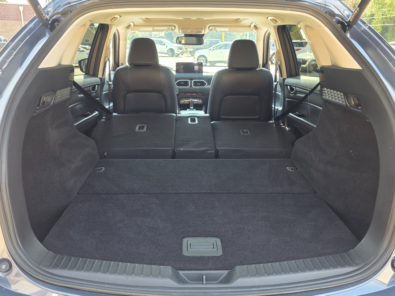 Used 2025 MAZDA CX-5 Carbon Edition image 21