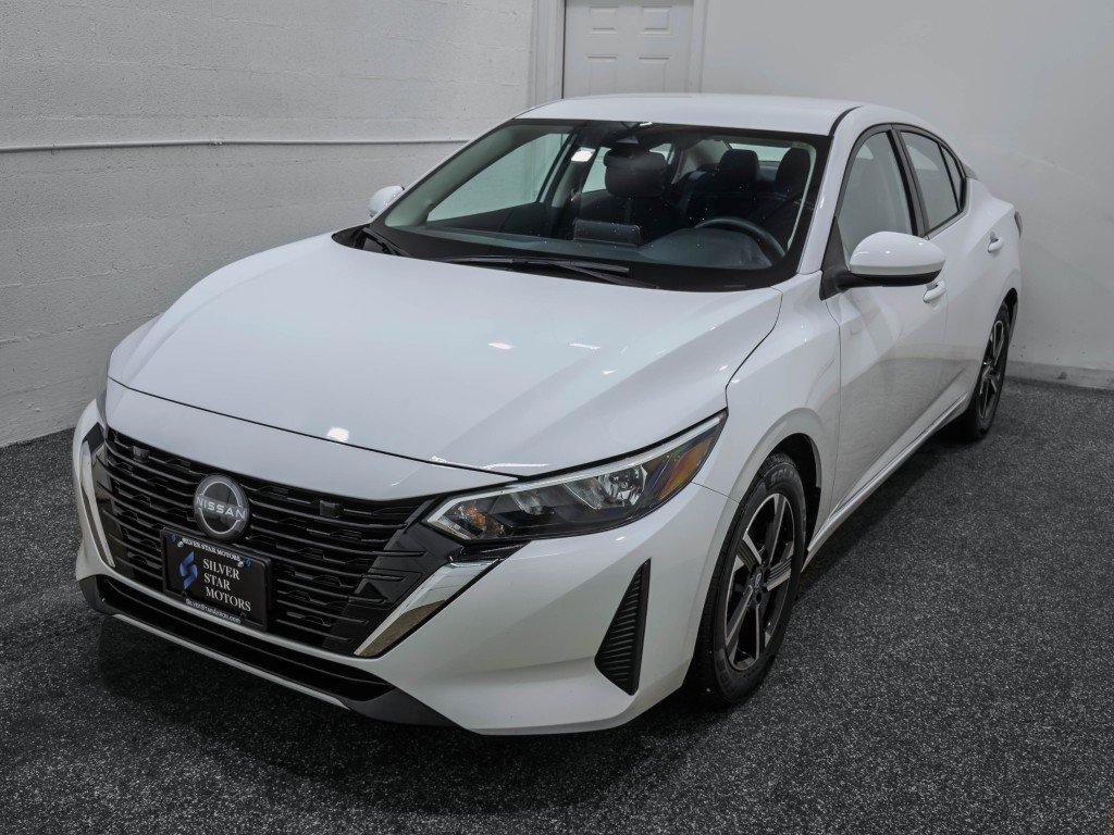 Used 2025 Nissan Sentra SV image 4