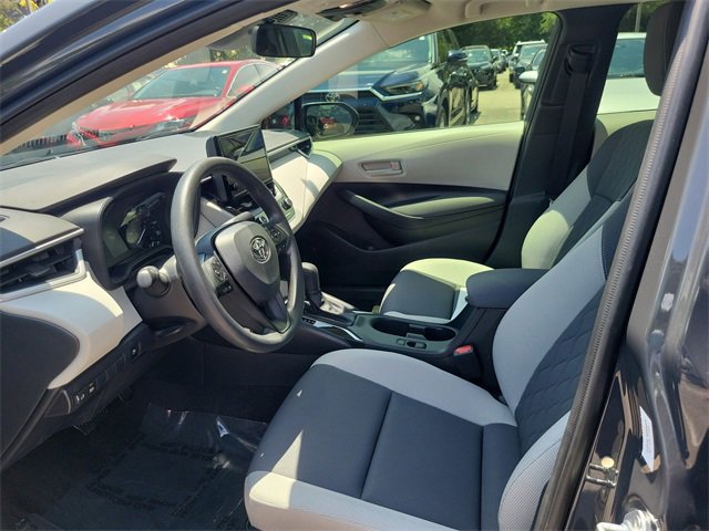 Used 2025 Toyota Corolla LE image 11