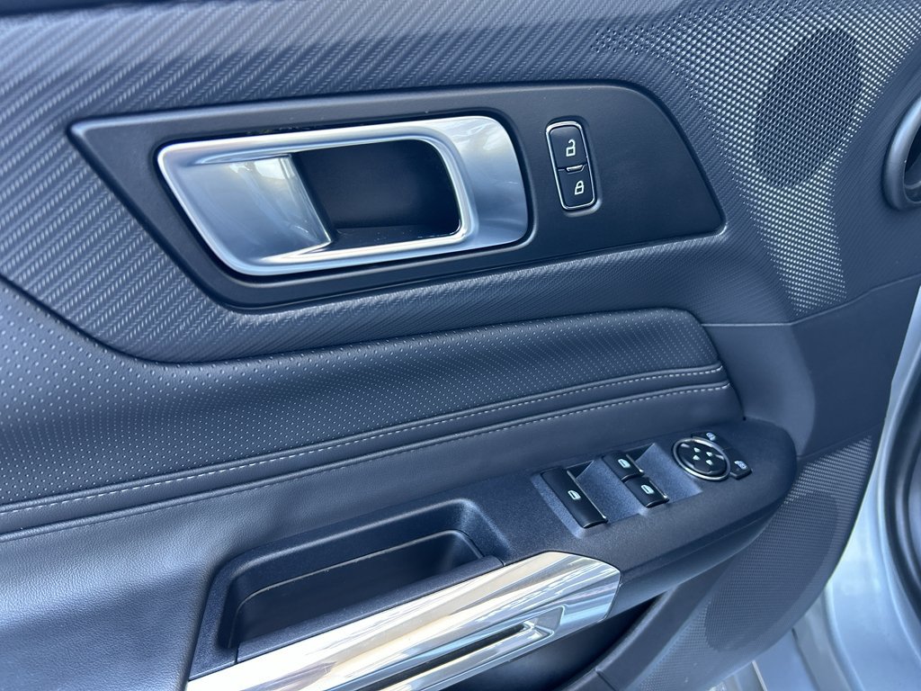 Used 2025 Ford Mustang Premium RWD image 15