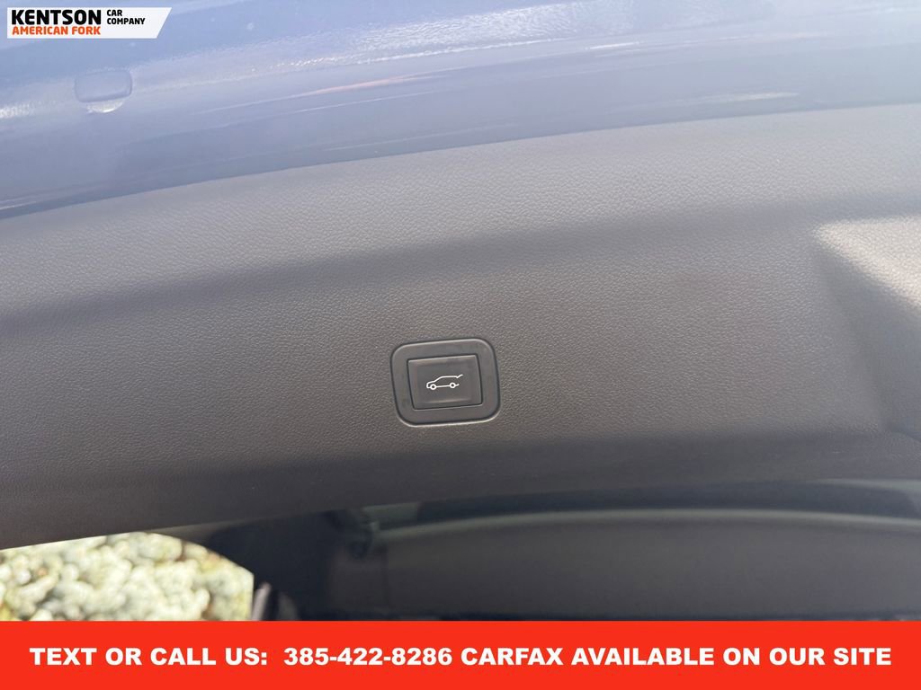 Used 2025 GMC Yukon Denali image 42